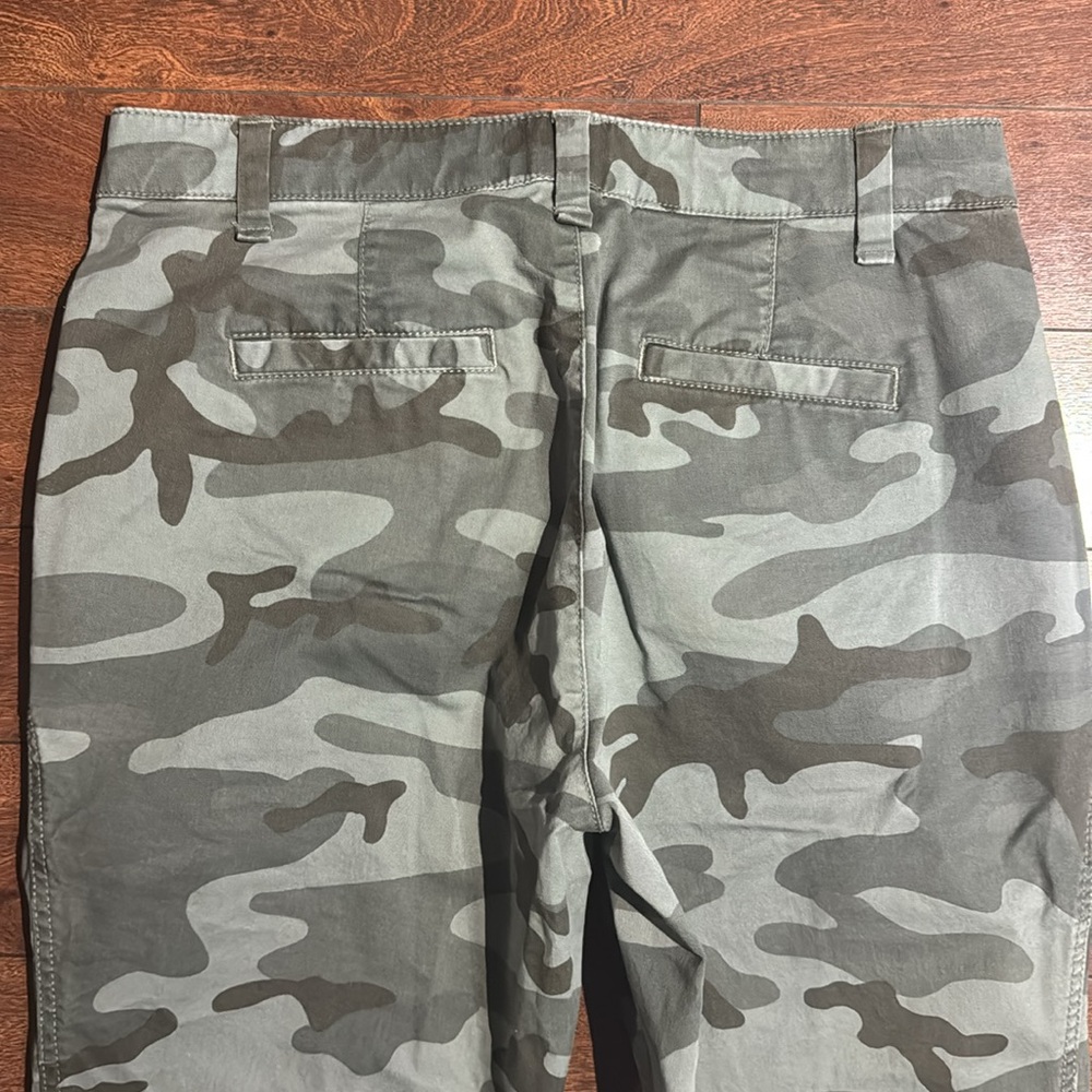 Gap Girlfriend Chino - Picture 6 of 6